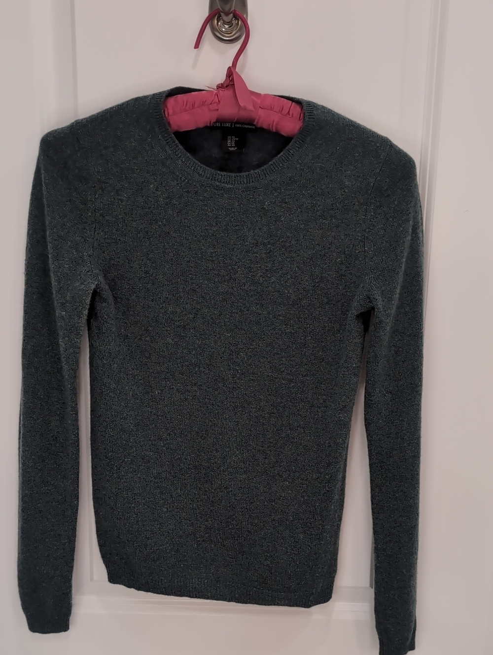 Tahari Women's Crewneck Cashmere Sweater in Dark Teal Green